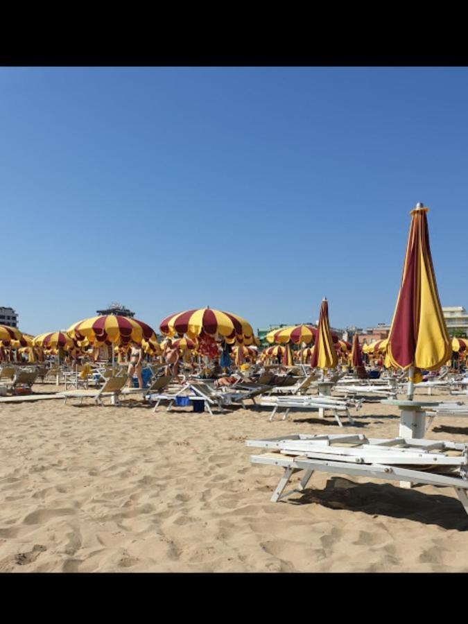 Hotel Paradiso Rimini Bagian luar foto